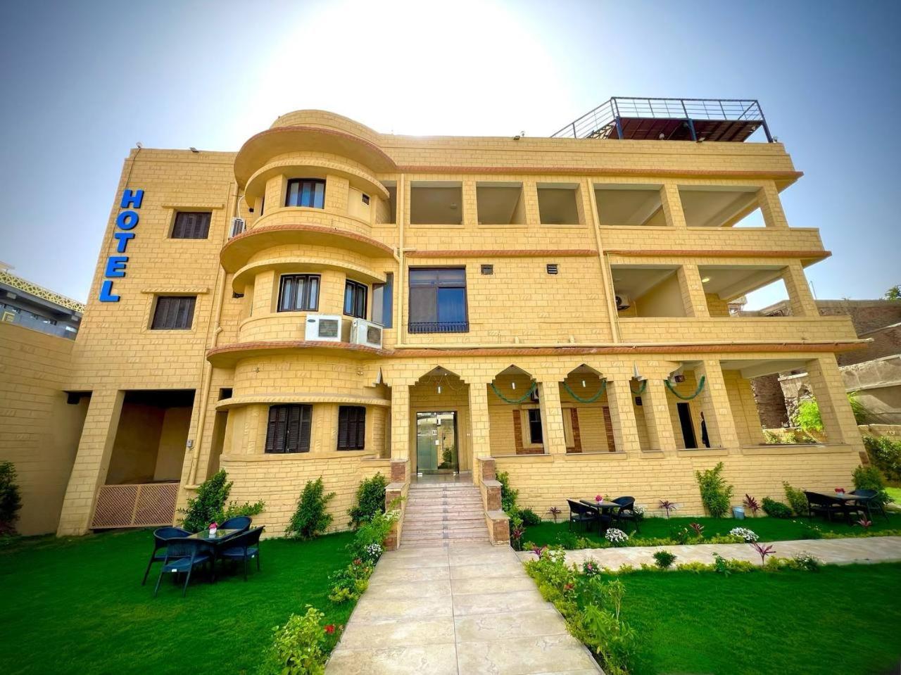 Turquoise Pyramids Gate Hotel City Centre Kafrat al Jabal Екстер'єр фото